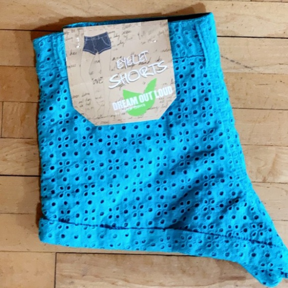 NWT SELENA GOMEZ EYELET SHORTS